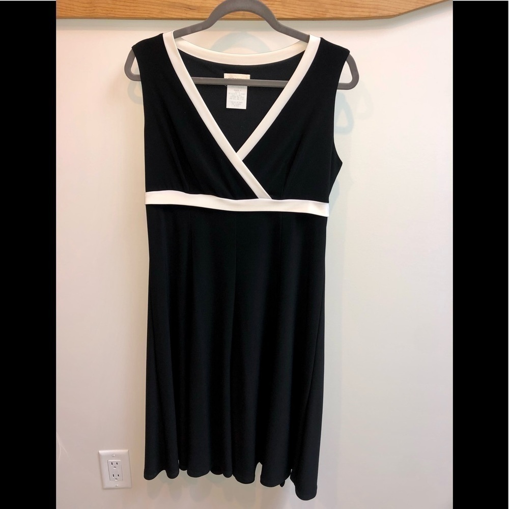 4 for $40 - Laura Petites Little Black Dress​